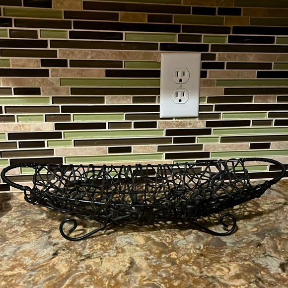 Elegant Gothic Style Black Fruit Basket - Picture 2 of 5